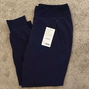 Women’s - Athleta - size 10 - Lined Soho Jogger - Navy NWT